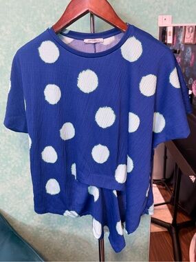 💙⚪️Zara Blue Short Sleeve Top with White Polka Dots